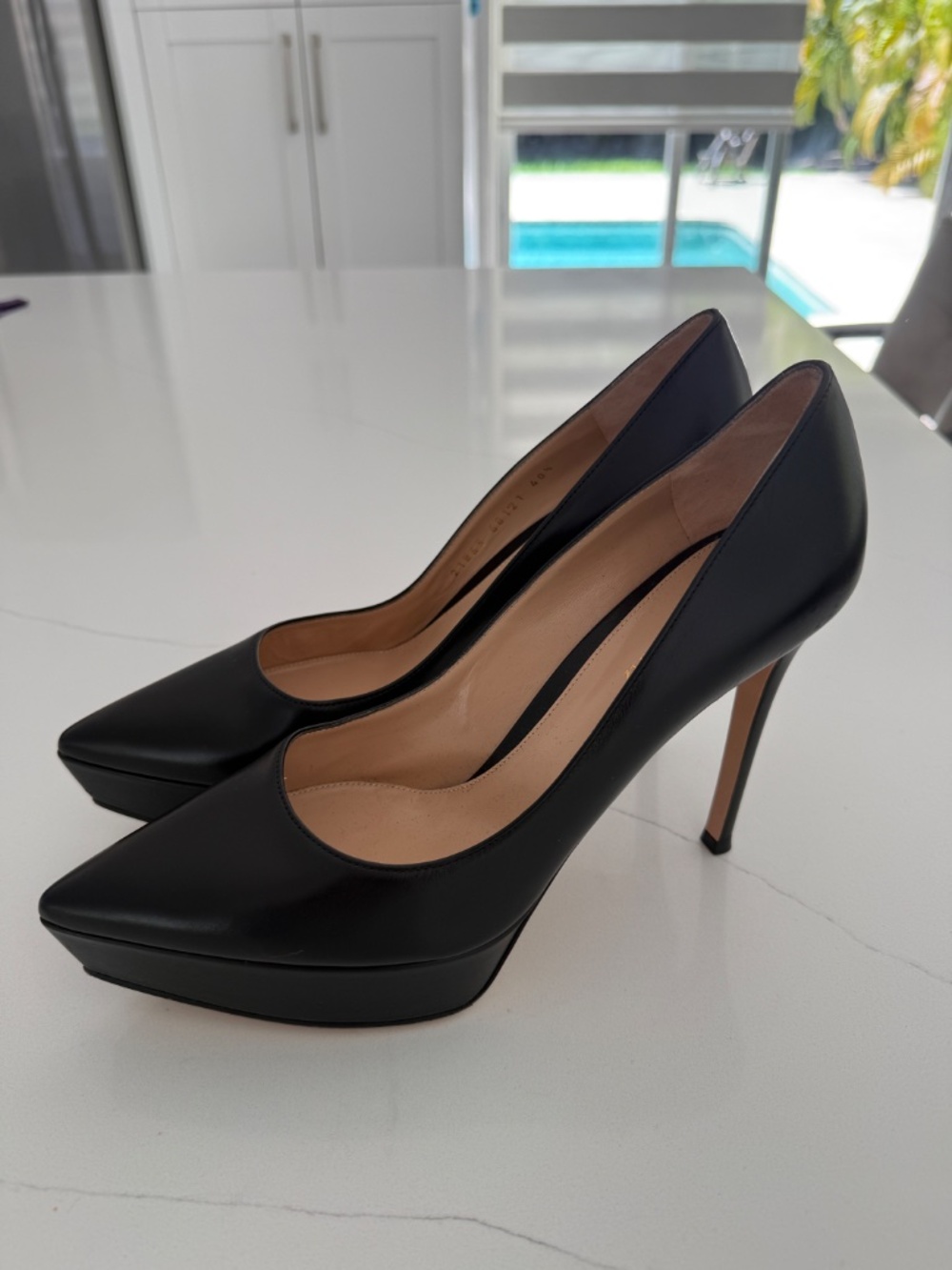Gianvito Rossi Dasha Black Leather Platform Pumps Heels Shoes